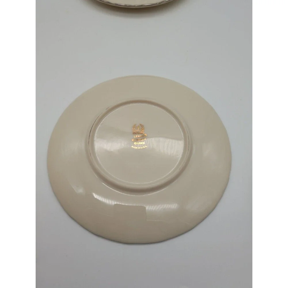 2 LENOX WEATHERLY BREAD & BUTTER PLATES  6 3/8